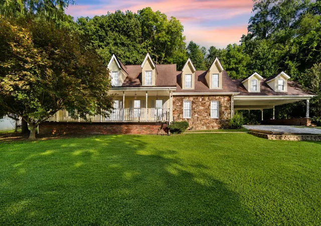 Photo 3 of Single family home for sale at 5084 Middle Frk Rd, Salyersville, KY 41465 | MLS# 26024517 | Listing updated on 2026-09-12