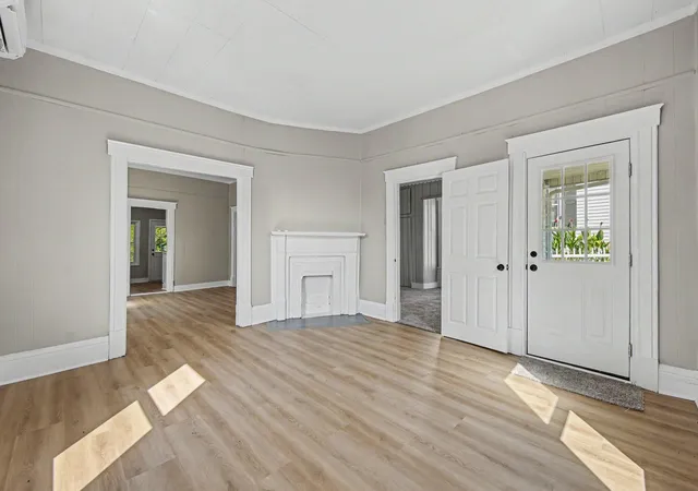 Photo 3 of Single family home for sale at 119 Nichols St, Danville, KY 40422 | MLS# 26024405 | Listing updated on 2026-09-09