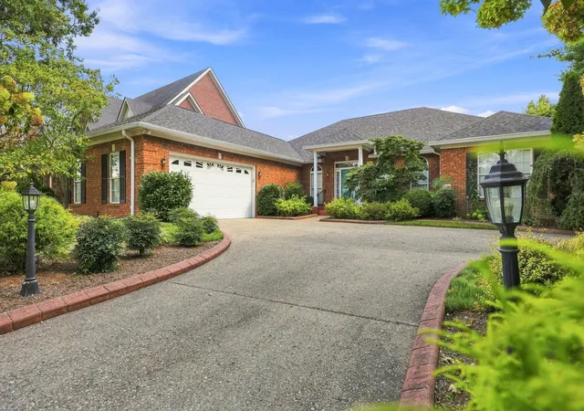 Photo 1 of Sale Pending at 4736 Firebrook Blvd, Lexington, KY 40513 | MLS# 26024432 | Listing updated on 2026-09-16