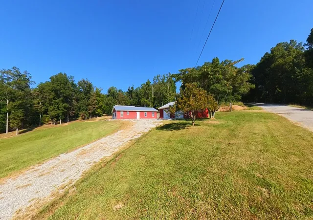Photo 3 of Single family home for sale at 851 Webb Ln, Olive Hill, KY 41164 | MLS# 26025068 | Listing updated on 2026-09-11