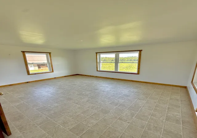 Photo 3 of Single family home for sale at 375 Coleman Ln, Crab Orchard, KY 40419 | MLS# 26024453 | Listing updated on 2026-09-04