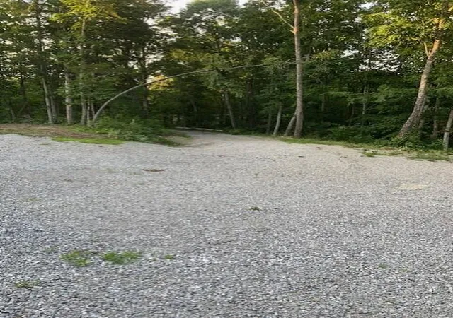 Photo 4 of Single family home for sale at 12568 N Us Hwy 127, Albany, KY 42602 | MLS# 26024461 | Listing updated on 2026-09-05
