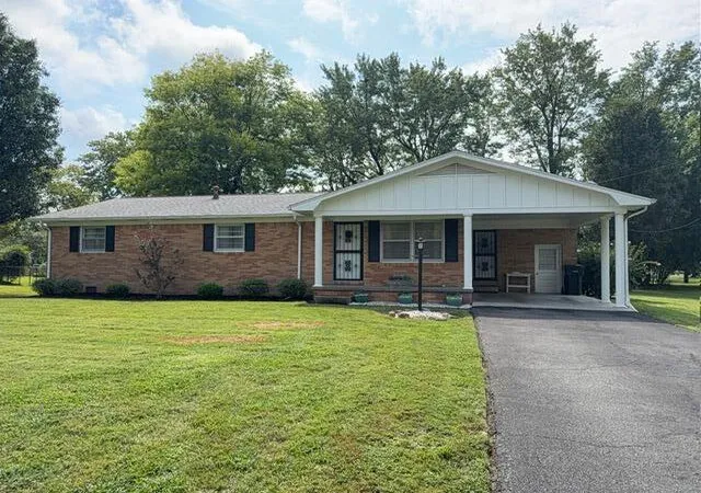 Photo 1 of Sale Pending at 111 Park Ln Dr, Paducah, KY 42003 | MLS# 26025176 | Listing updated on 2026-09-16