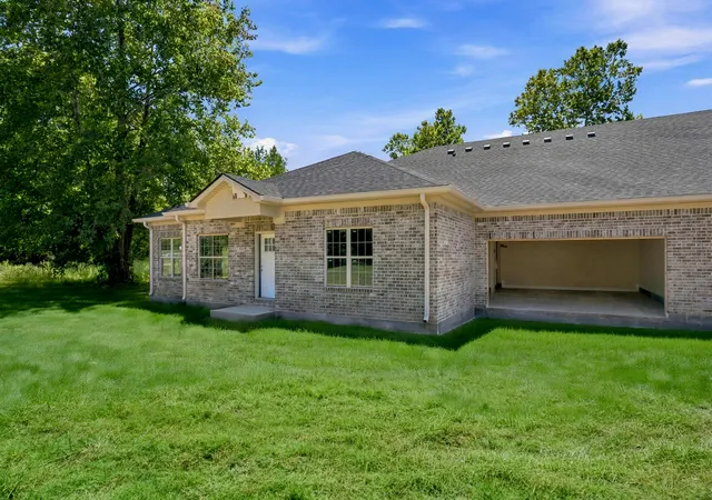 Photo 4 of Townhouse for sale at 109 Arbor Ct, Frankfort, KY 40601 | MLS# 26024811 | Listing updated on 2026-09-09