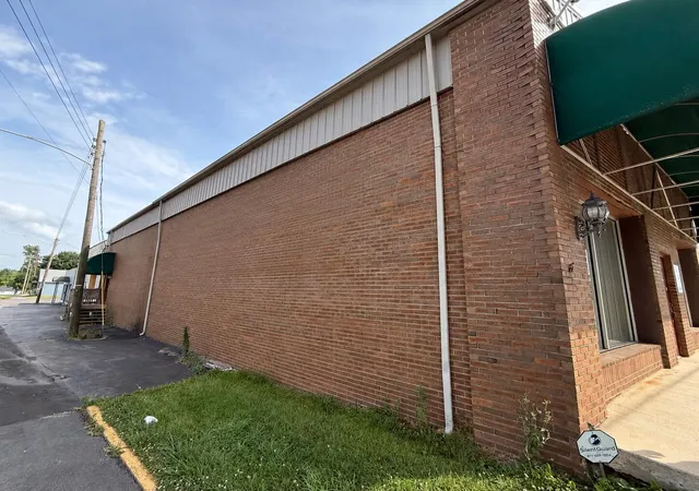 Photo 3 of Single family home for sale at 458 Main St, Russell Springs, KY 42642 | MLS# 26024464 | Listing updated on 2026-09-05