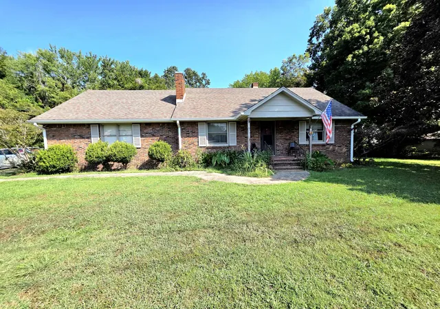 Photo 2 of Single family home for sale at 517 East 12th, Benton, KY 42025 | MLS# 26024530 | Listing updated on 2026-09-07