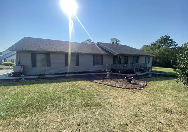 Photo 2 of Single family home for sale at 11 Victoria Dr, Cadiz, KY 42211 | MLS# 26024490 | Listing updated on 2026-09-05