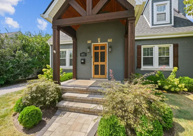 Photo 2 of Single family home for sale at 403 Chinoe Rd, Lexington, KY 40502 | MLS# 26024493 | Listing updated on 2026-09-07