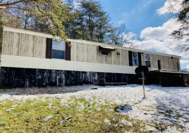Single family home for sale at 4131 Sweetwater Rd, Berea, KY 40403 | MLS# 26024528