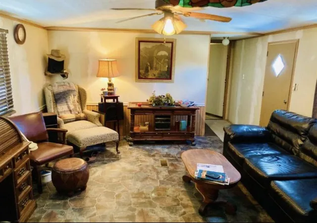 Photo 3 of Single family home for sale at 4131 Sweetwater Rd, Berea, KY 40403 | MLS# 26024528 | Listing updated on 2026-10-05