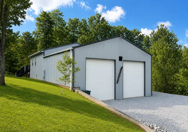 Photo 1 of Single family home for sale at 1009 Ramseys Point Rd, Monticello, KY 42633 | MLS# 26024531 | Listing updated on 2026-09-06