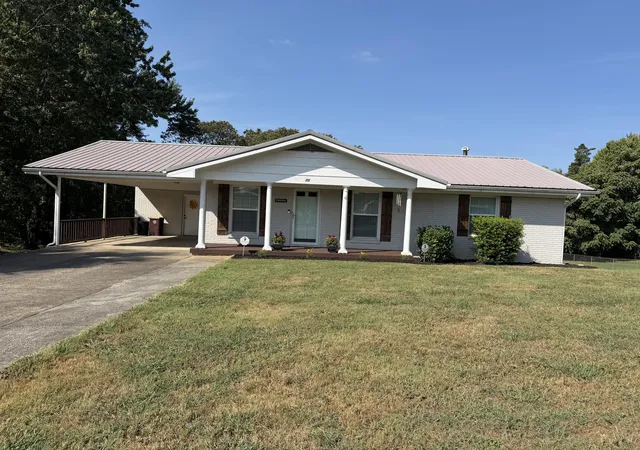 Photo 1 of Single family home for sale at 71 Sycamore St, Somerset, KY 42501 | MLS# 26024651 | Listing updated on 2026-09-12