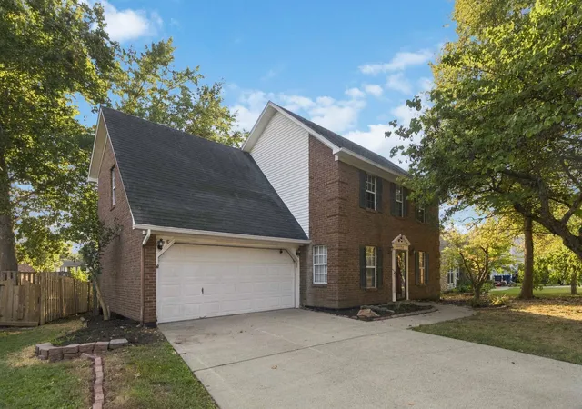 Photo 3 of Single family home for sale at 1708 Houndstooth Glen, Lexington, KY 40515 | MLS# 26025780 | Listing updated on 2026-09-29