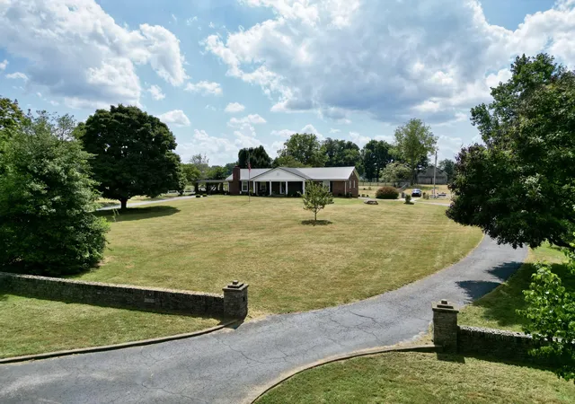 Photo 4 of Single family home for sale at 375 Thomas Ln, Hustonville, KY 40437 | MLS# 26024575 | Listing updated on 2026-09-07