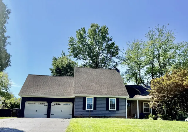 Photo 1 of Single family home for sale at 459 Missionary Ln, Mount Sterling, KY 40353 | MLS# 26024558 | Listing updated on 2026-09-08