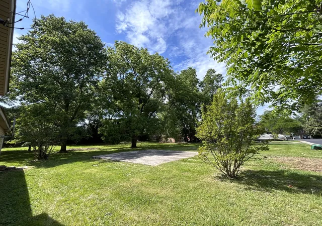 Photo 2 of Single family home for sale at 102-106 Admirals Landing, Frankfort, KY 40601 | MLS# 26024546 | Listing updated on 2026-09-07
