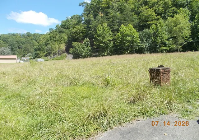 Land for sale at 1548 Bales Crk Rd, Manchester, KY 40962 | MLS# 26024542