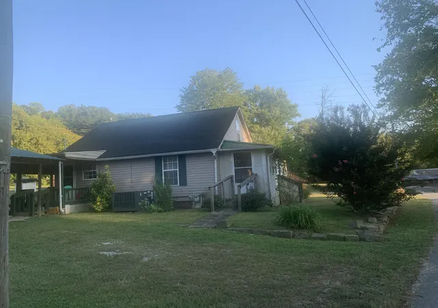 Photo 3 of Single family home for sale at 1288 Old Corbin Rd, Corbin, KY 40701 | MLS# 26024714 | Listing updated on 2026-09-09