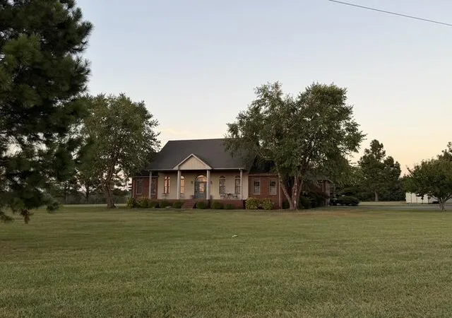 Photo 1 of Single family home for sale at 460 B White Rd, Elkton, KY 42220 | MLS# 26024559 | Listing updated on 2026-09-12