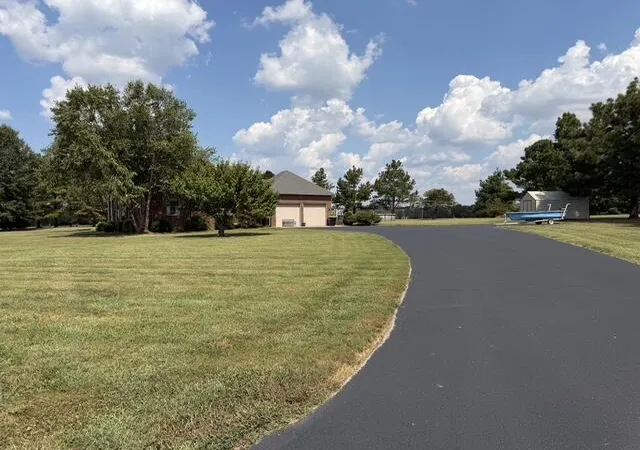 Photo 4 of Single family home for sale at 460 B White Rd, Elkton, KY 42220 | MLS# 26024559 | Listing updated on 2026-09-12