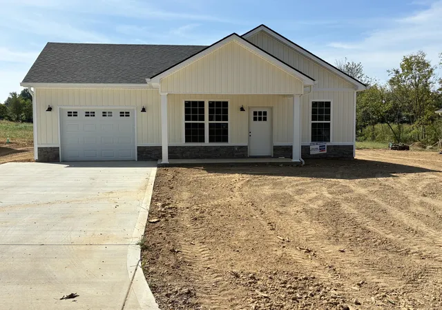 Photo 1 of Single family home for sale at 516 Jones St, Harrodsburg, KY 40330 | MLS# 26024580 | Listing updated on 2026-10-16