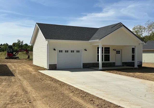 Photo 2 of Single family home for sale at 516 Jones St, Harrodsburg, KY 40330 | MLS# 26024580 | Listing updated on 2026-10-16