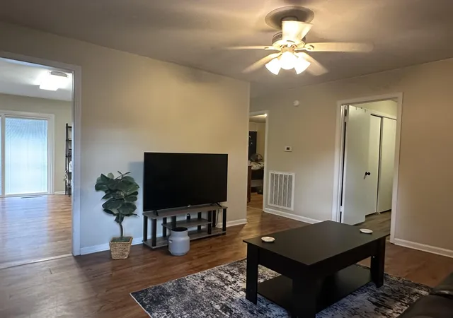 Photo 2 of House for sale at 1308 / 1310 Diuguid Dr, Murray, KY 42071 | MLS# 26024579 | Listing updated on 2026-09-07