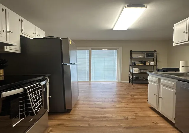 Photo 3 of House for sale at 1308 / 1310 Diuguid Dr, Murray, KY 42071 | MLS# 26024579 | Listing updated on 2026-09-07