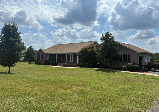 Photo 2 of Single family home for sale at 846 Johnson Rd, Harrodsburg, KY 40330 | MLS# 26024747 | Listing updated on 2026-09-11