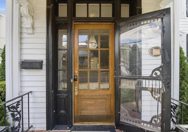 Photo 4 of Single family home for sale at 214 W Main St, Mount Sterling, KY 40353 | MLS# 26024633 | Listing updated on 2026-09-08