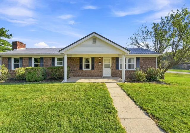 Single family home for sale at 380 Licking Valley Rd, Cynthiana, KY 41031 | MLS# 26025065
