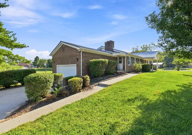 Photo 2 of Single family home for sale at 380 Licking Valley Rd, Cynthiana, KY 41031 | MLS# 26025065 | Listing updated on 2026-09-16