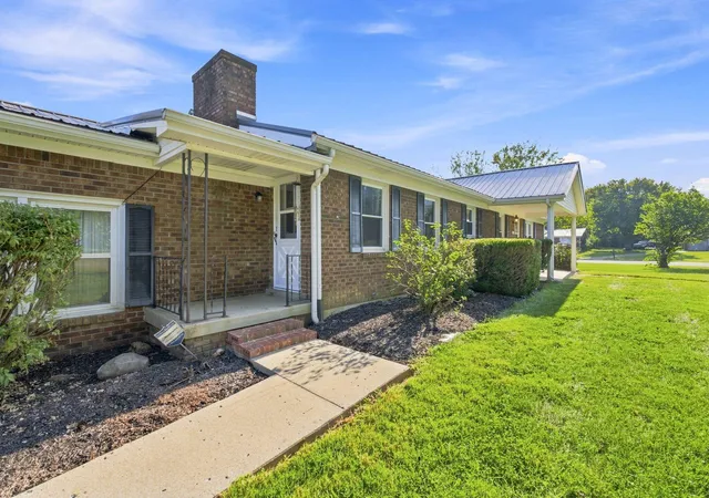 Photo 4 of Single family home for sale at 380 Licking Valley Rd, Cynthiana, KY 41031 | MLS# 26025065 | Listing updated on 2026-09-16