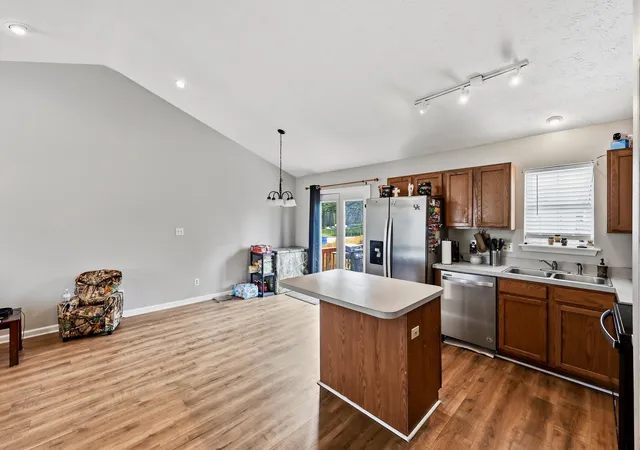 Photo 3 of Sale Pending at 118 S Bold Forbes Blvd, Georgetown, KY 40324 | MLS# 26024812 | Listing updated on 2026-09-12