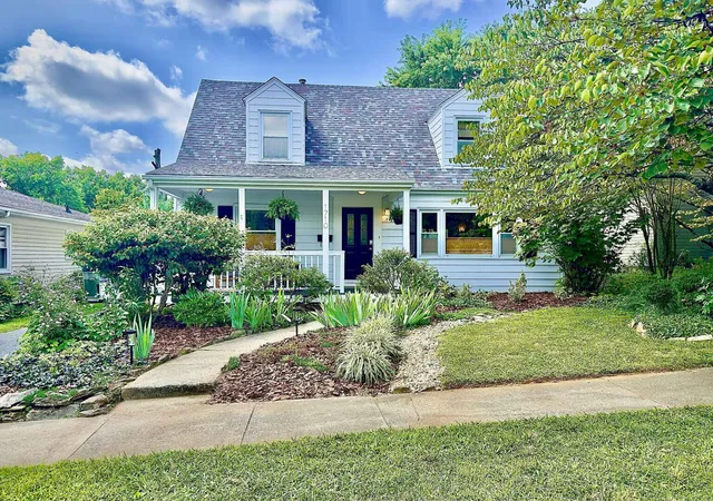 Single family home for sale at 1710 Courtney Ave, Lexington, KY 40505 | MLS# 26024626