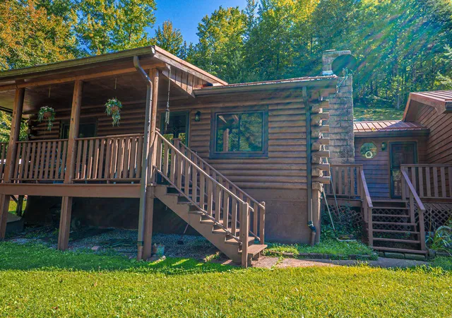 Photo 2 of Single family home for sale at 564 Houston Rd, Booneville, KY 41314 | MLS# 26024608 | Listing updated on 2026-09-08