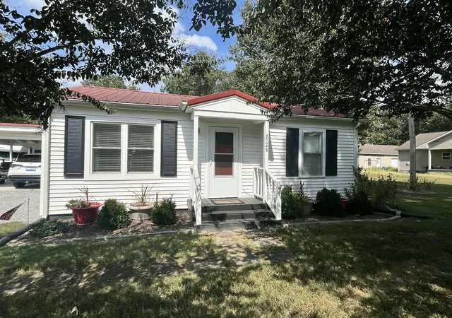 Photo 1 of Single family home for sale at 2128 Homewood Ave, Paducah, KY 42003 | MLS# 26024735 | Listing updated on 2026-09-11