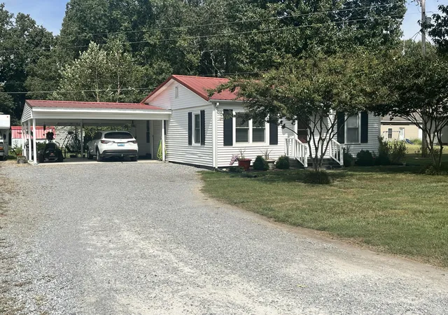 Photo 2 of Single family home for sale at 2128 Homewood Ave, Paducah, KY 42003 | MLS# 26024735 | Listing updated on 2026-09-11
