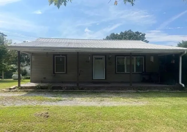 Photo 1 of Single family home for sale at 715 Cedar Grv Rd, Burna, KY 42028 | MLS# 26025102 | Listing updated on 2026-10-17