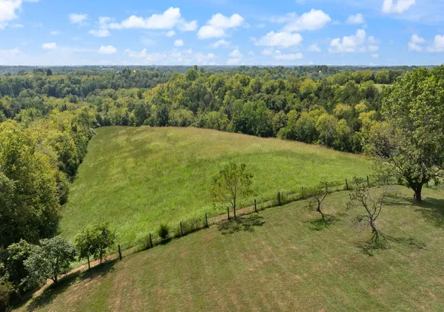 Photo 4 of Single family home for sale at 340 Henry Robinson Rd, Harrodsburg, KY 40330 | MLS# 26024880 | Listing updated on 2026-10-13