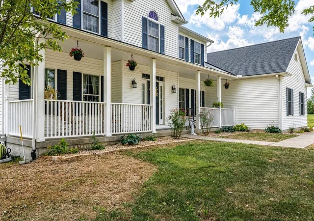 Photo 3 of Single family home for sale at 1078 Cane Ridge Rd, Paris, KY 40361 | MLS# 26024819 | Listing updated on 2026-10-05