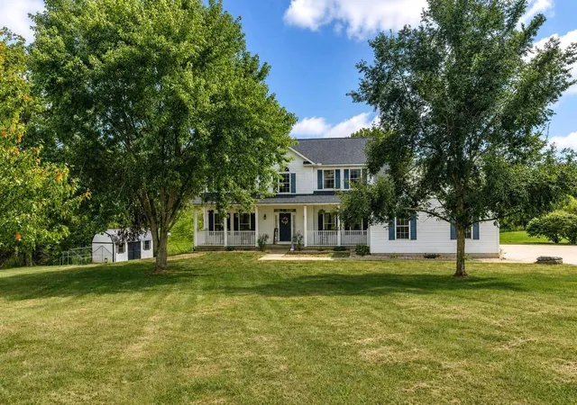 Photo 2 of Single family home for sale at 1078 Cane Ridge Rd, Paris, KY 40361 | MLS# 26024819 | Listing updated on 2026-10-05