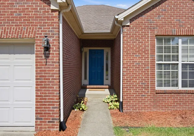 Photo 3 of Single family home for sale at 4737 Pompano Ln, Lexington, KY 40515 | MLS# 26024663 | Listing updated on 2026-10-07