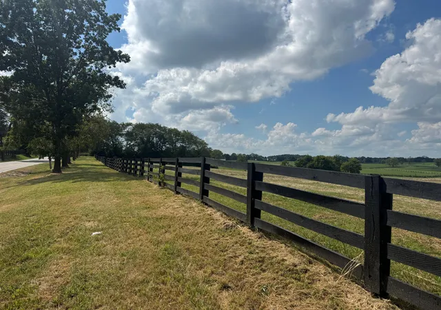 Photo 1 of Sale Pending at 2445 Bryan Sta Rd, Lexington, KY 40516 | MLS# 26024738 | Listing updated on 2026-09-16