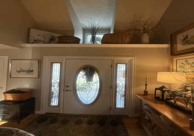 Photo 4 of Sale Pending at 327 Primrose Ln, Winchester, KY 40391 | MLS# 26024780 | Listing updated on 2026-09-23