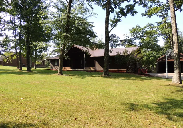 Photo 2 of Single family home for sale at 519 Schofield Ln, Frankfort, KY 40601 | MLS# 26024671 | Listing updated on 2026-09-16