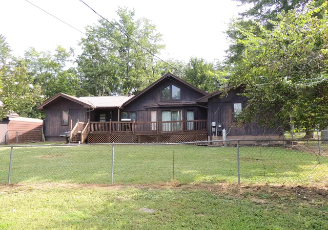 Photo 3 of Single family home for sale at 519 Schofield Ln, Frankfort, KY 40601 | MLS# 26024671 | Listing updated on 2026-09-16