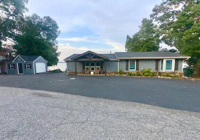 Photo 1 of Single family home for sale at 394 Knottingham Dr, Gilbertsville, KY 42044 | MLS# 26024754 | Listing updated on 2026-09-09