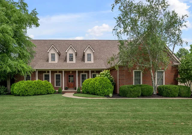Photo 2 of Sale Pending at 1013 Bluegrass Rd, Versailles, KY 40383 | MLS# 26024901 | Listing updated on 2026-09-14