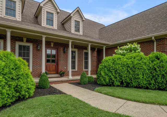 Photo 3 of Sale Pending at 1013 Bluegrass Rd, Versailles, KY 40383 | MLS# 26024901 | Listing updated on 2026-09-14